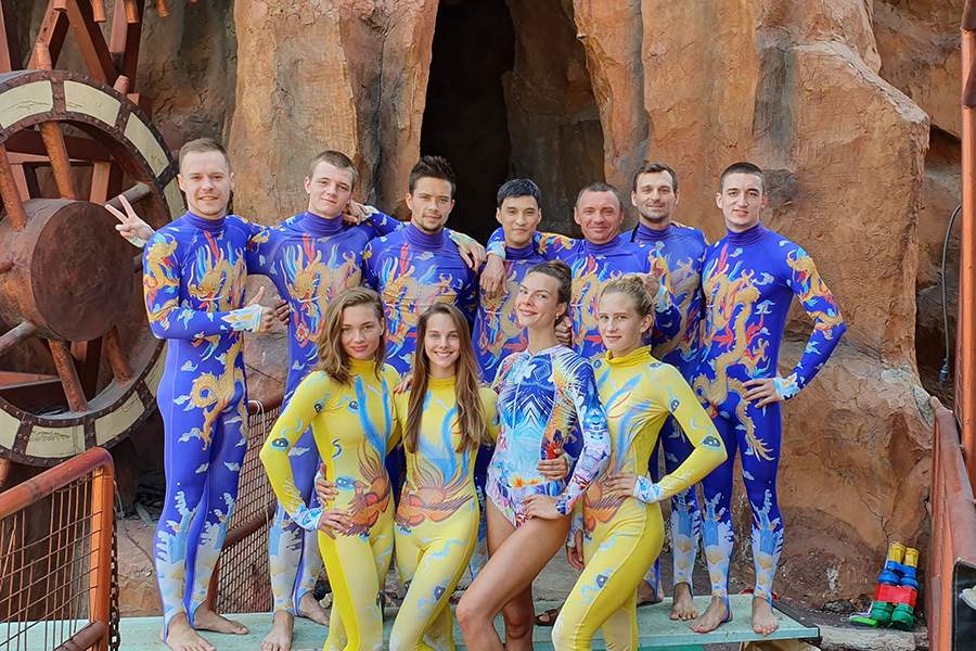 Облили бензином и подожгли: как белорус зарабатывает в Китае