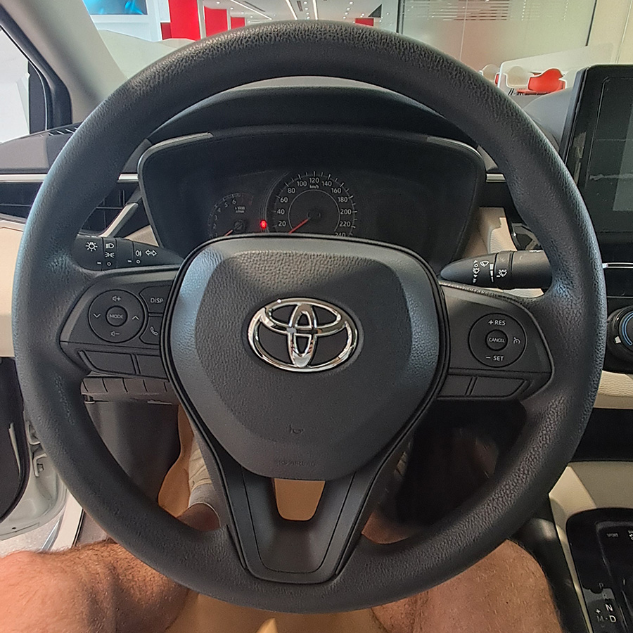 Восточный базар: посмотрели цены на новые авто в богатейшей стране мира