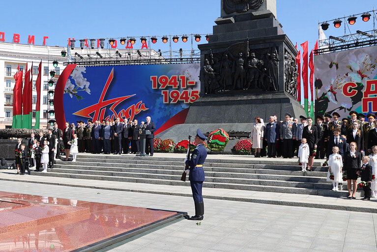 Лукашенко в День Победы дал совет Украине и обратился к странам Запада