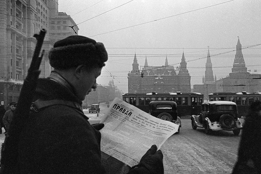 Как зародились телеобращения и почему 1992 год наступил на минуту позже