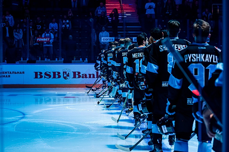 Минское "Динамо" дома проиграло хабаровскому "Амуру"