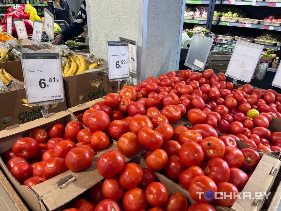 Томаты и яблоки по Br6: узнали, что происходит с ценами на фрукты и овощи