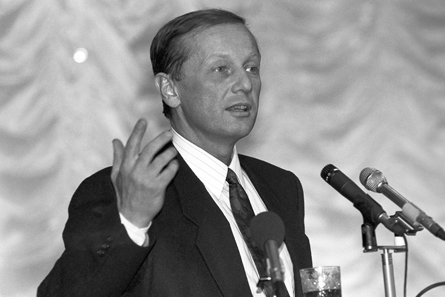 Как зародились телеобращения и почему 1992 год наступил на минуту позже