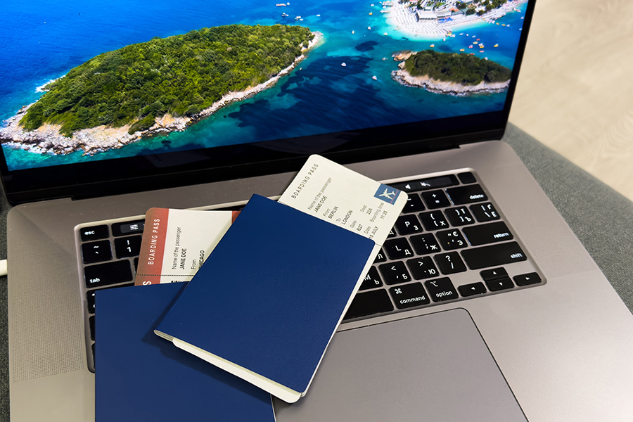 Туристический скандал: десятки белорусов остались без отдыха – разбираемся