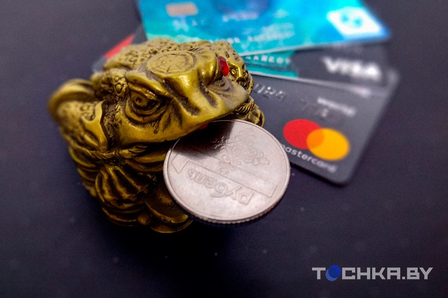 Пенсионеры могут перенести свой базовый счет в другой банк – вот что это дает