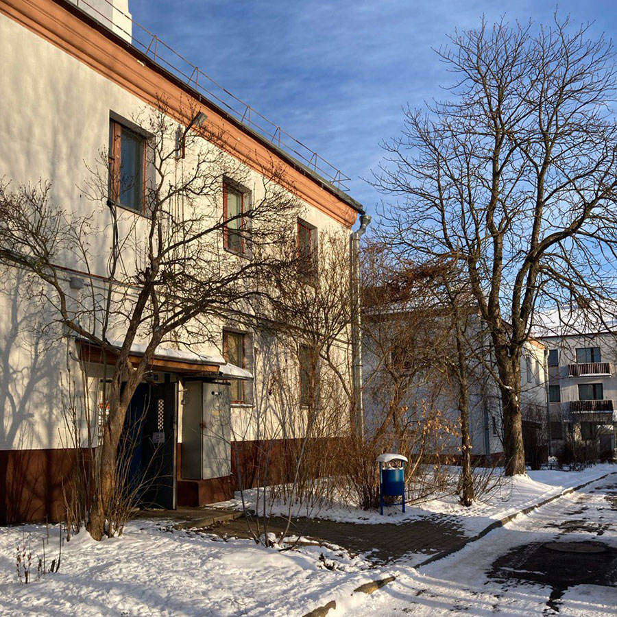 почему девушка