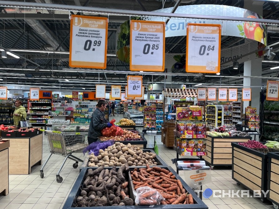 Томаты и яблоки по Br6: узнали, что происходит с ценами на фрукты и овощи