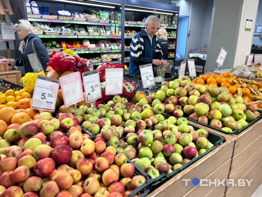 Томаты и яблоки по Br6: узнали, что происходит с ценами на фрукты и овощи