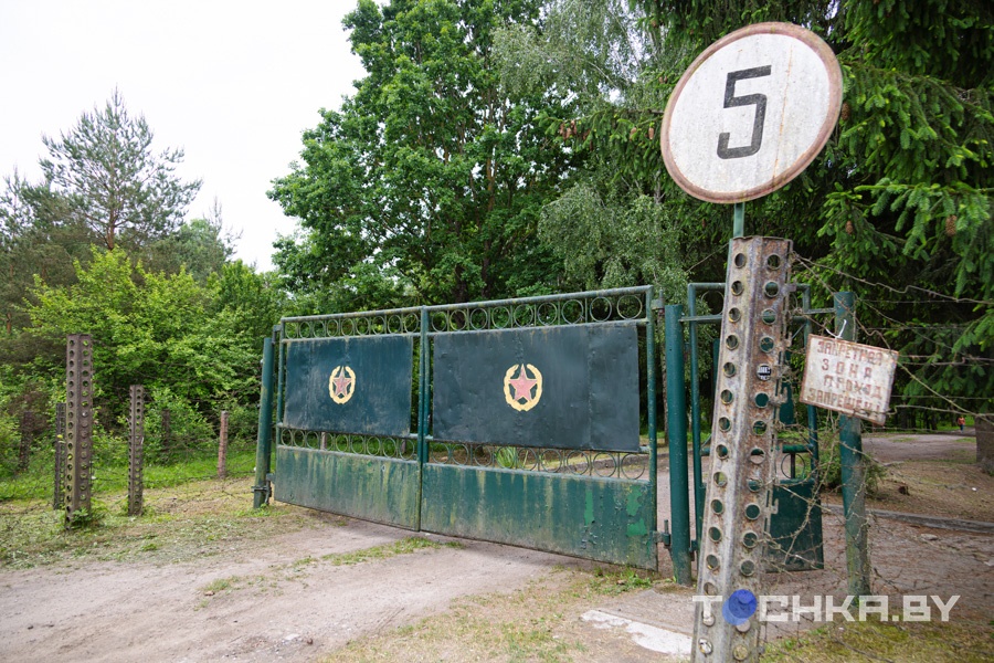 Три этажа под землей: как устроен секретный Бункер-77 под Щучином