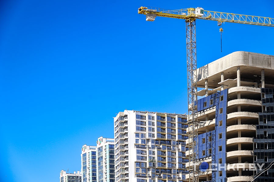 Когда считать цыплят: что будет с долларом осенью