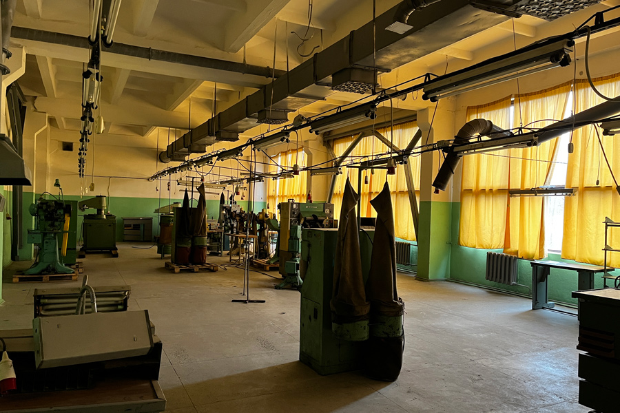 В Барановичах продают известную когда-то обувную фабрику