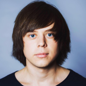 Денис Кошелев