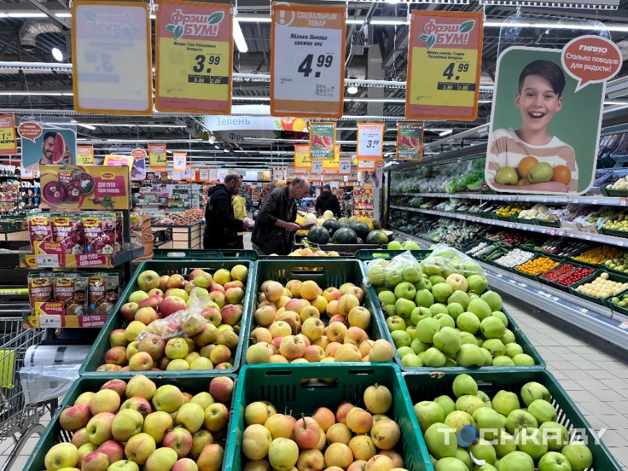 Томаты и яблоки по Br6: узнали, что происходит с ценами на фрукты и овощи