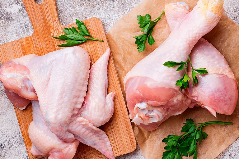 Цены на "расчлененную курицу" будут регулировать еще минимум 80 дней