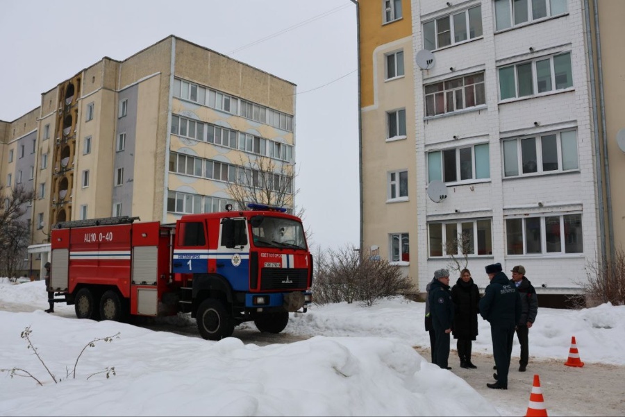 Под Светлогорском в доме рванул газ – входную дверь вынесло наружу