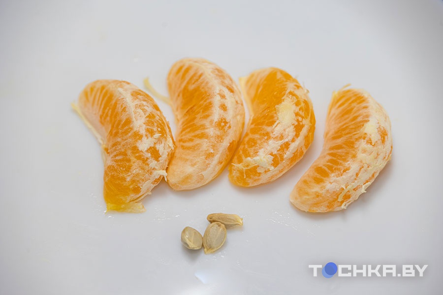 Сладкие, кислые, с косточками и без: устроили новогоднюю битву мандаринов