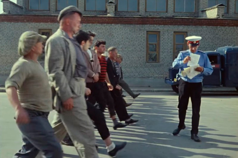 Кто не работает, тот не ест: как в СССР наказывали тунеядцев