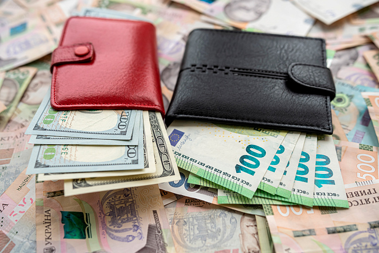 Нацбанк Украины обвалил курс гривны