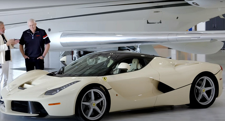 На торги выставили Ferrari Сэмюэля Роя Хэйгара из Van Halen