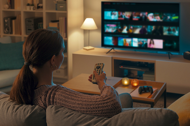 Режиссер "Бумажного дома" снимет сериал про Зорро