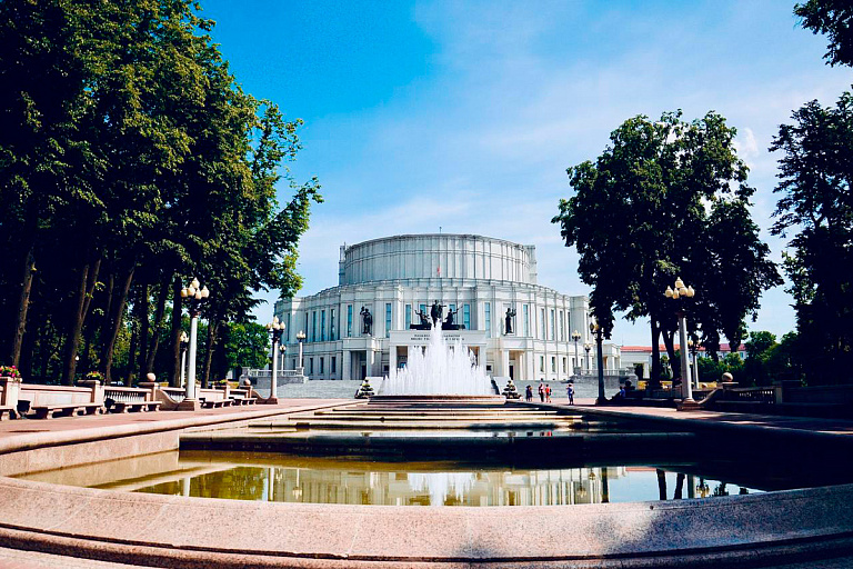 На выходных сходить в Большой можно будет за Br1