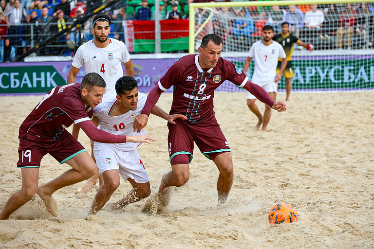 Белорусские пляжники с победы начали чемпионат мира