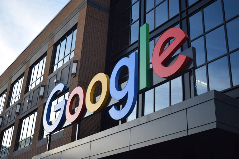 Google заплатит почти $400 млн из-за слежки за пользователями Google заплатит почти $400 млн из-за слежки за пользователями