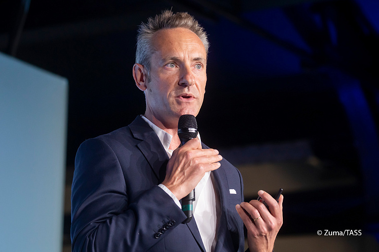 Глава французского офиса Twitter объявил об уходе в отставку