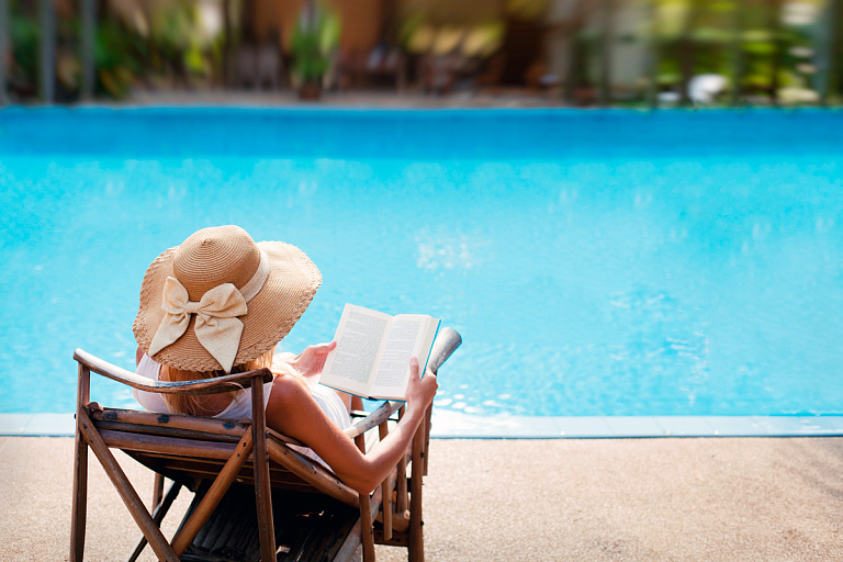 Врач рассказала, как просто избавиться от мешков под глазами