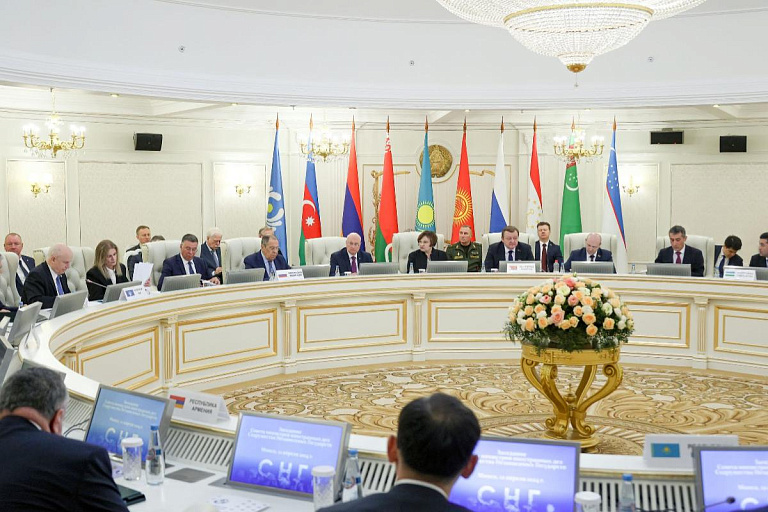 Встреча глав МИД СНГ в Минске – о чем говорили за закрытыми дверями и публично