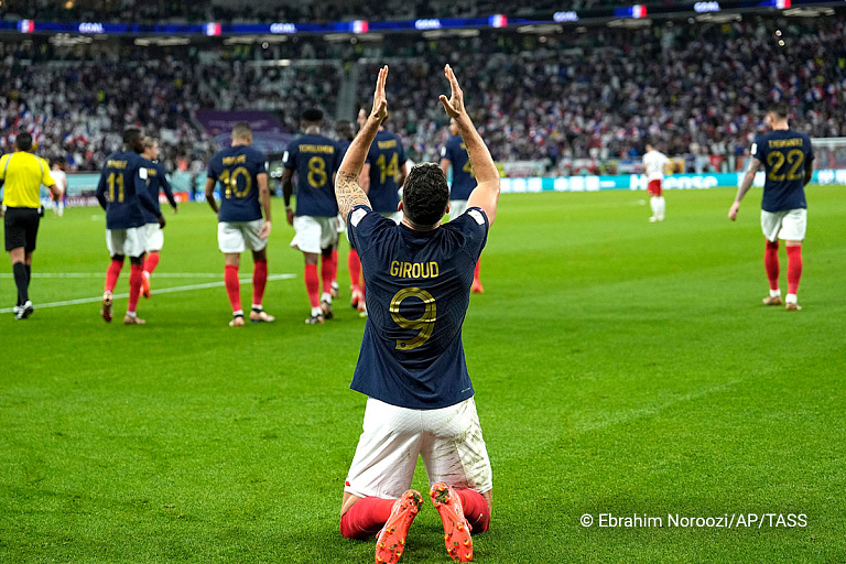 Франция победила Польшу в 1/8 финала ЧМ-2022