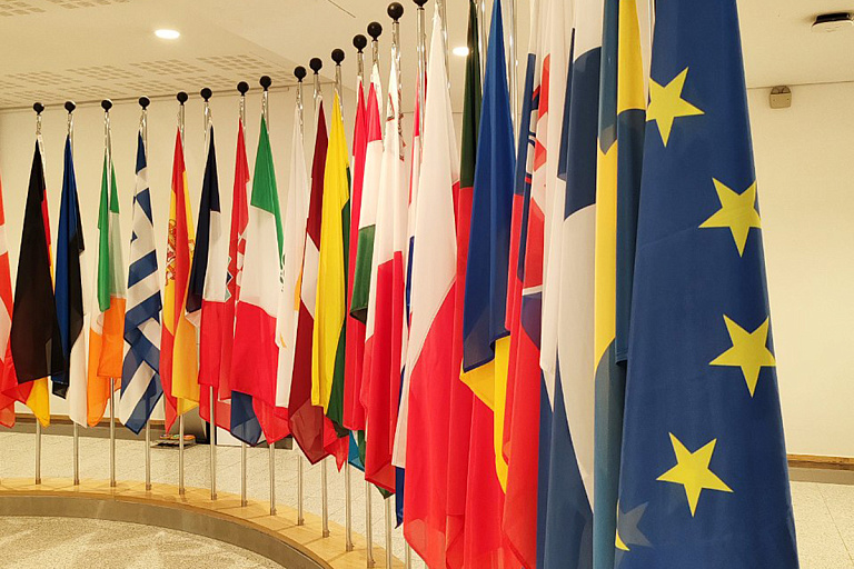 В Евросоюзе окончательно ужесточили миграционные нормы