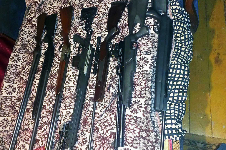 Таможенники в Бресте обнаружили авто с 75 кг боеприпасов