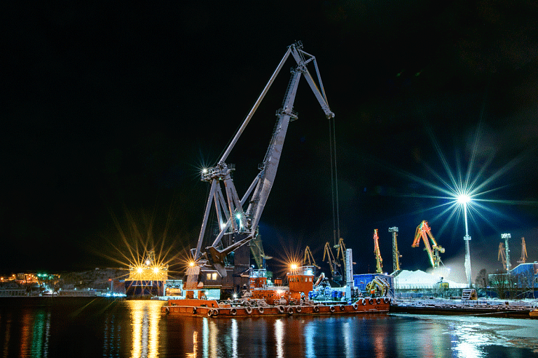 Суверенитет грузов белорусы будут обеспечивать в Мурманском порту