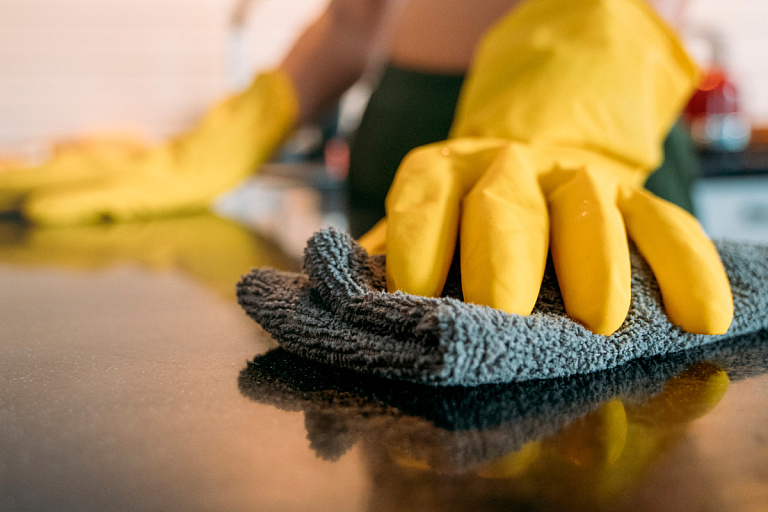 Отмываем плитку на кухне от застарелого жира – используйте это простое средство