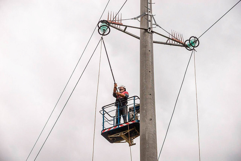 В Беларуси ветер оставил без света более 150 населенных пунктов
