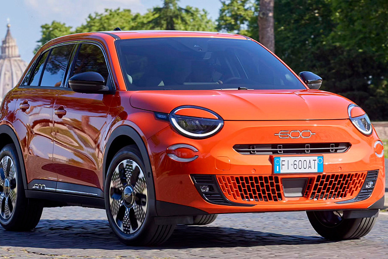 Fiat представила новый электрокар – 600