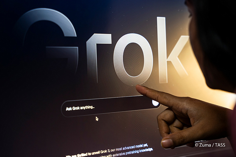 Чат-бот Маска назвал себя Гитлером и стал "нацистом"