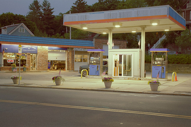 Француз забыл жену на заправке, но жандармы ему сразу не поверили