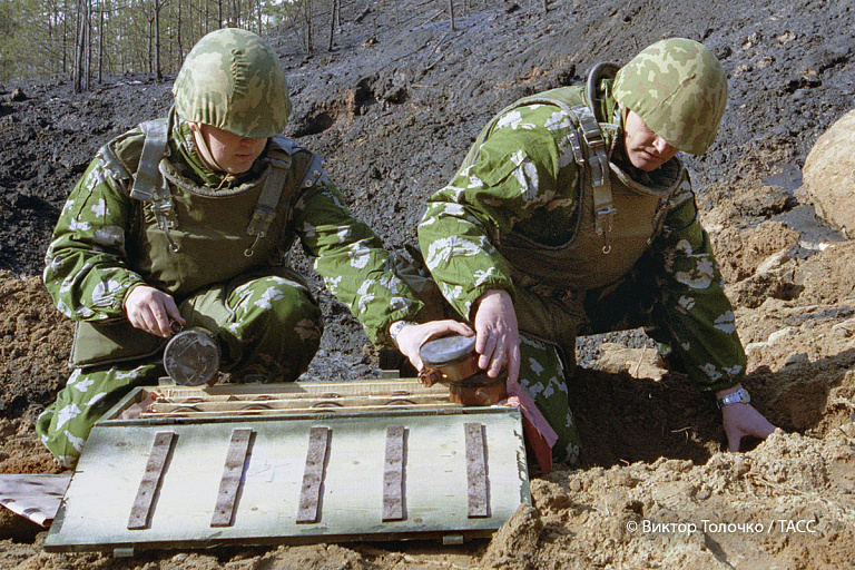 Узнали, сколько взрывоопасных боеприпасов уничтожили в Беларуси за 80 лет