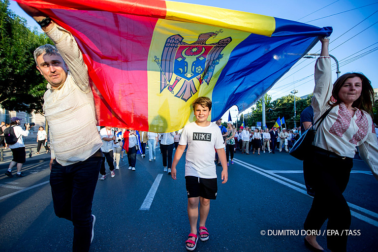 Туда не надо "рваться": Лукашенко дал совет народу Молдовы