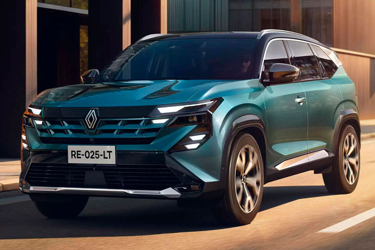 Renault рассекретил фото своего нового кроссовера Boreal