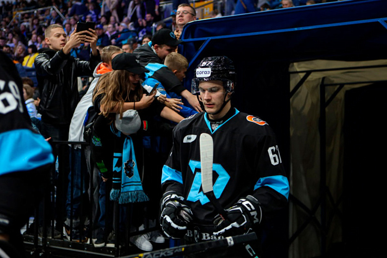 Нападающий хоккейного "Динамо" рассказал о своих бомбардирских рекордах