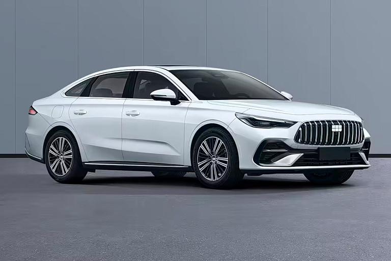 Geely сертифицировала гибрид с запасом хода более 2000 километров