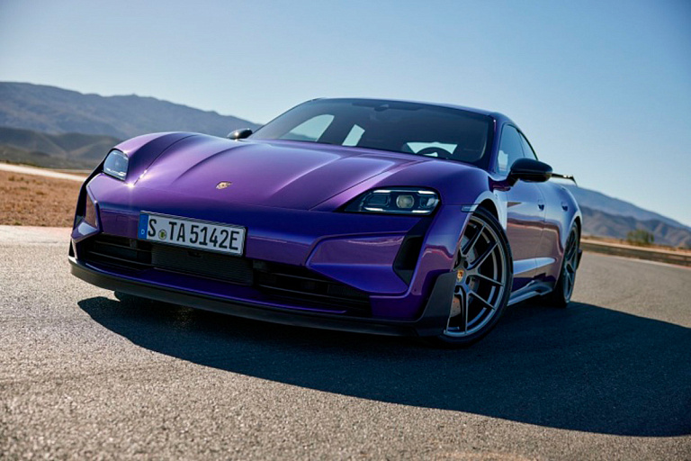 В сети появились снимки самого быстрого Porsche Taycan