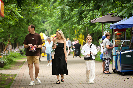 Танцующий пудинг чико и токпокки: что попробовали минчане на Vulitsa Ezha