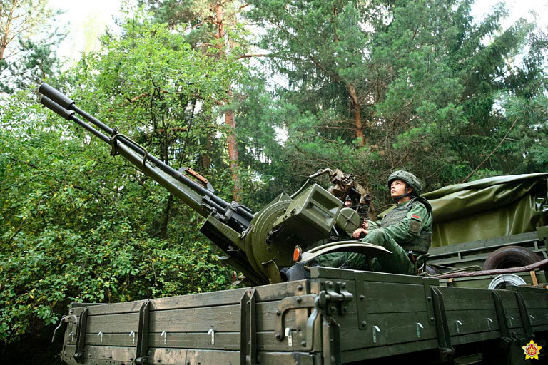 В Беларуси проходят учения на полстраны – при чем здесь Иран и Израиль