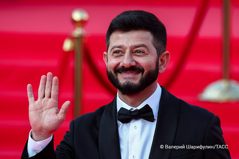 Визажистка Михаила Галустяна родила ребенка – кто его отец