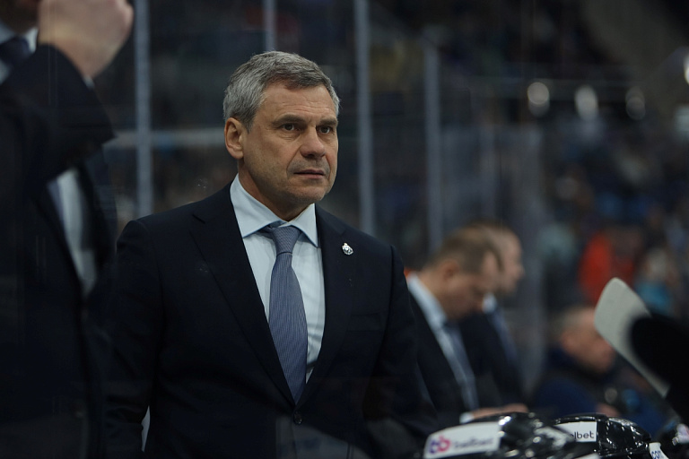 Главный тренер хоккейного "Динамо" рассказал, каких игроков не хватает клубу