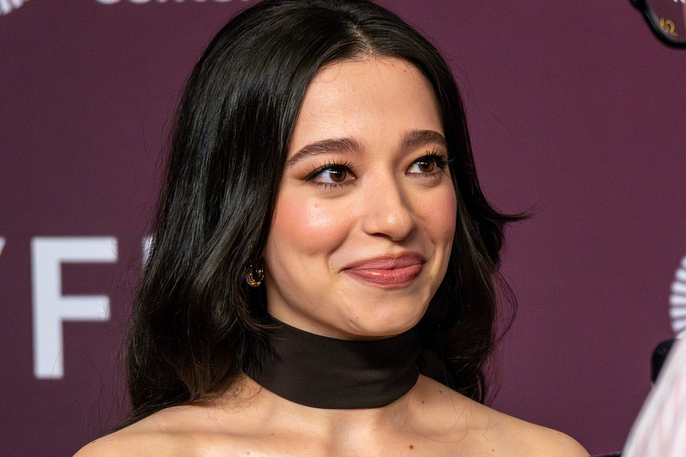 Звезда "Аноры" Майки Мэдисон может сняться в продолжении "Социальной сети"